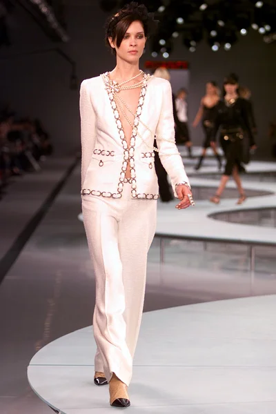 Look 24